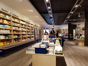 adhoc Buchhandlung